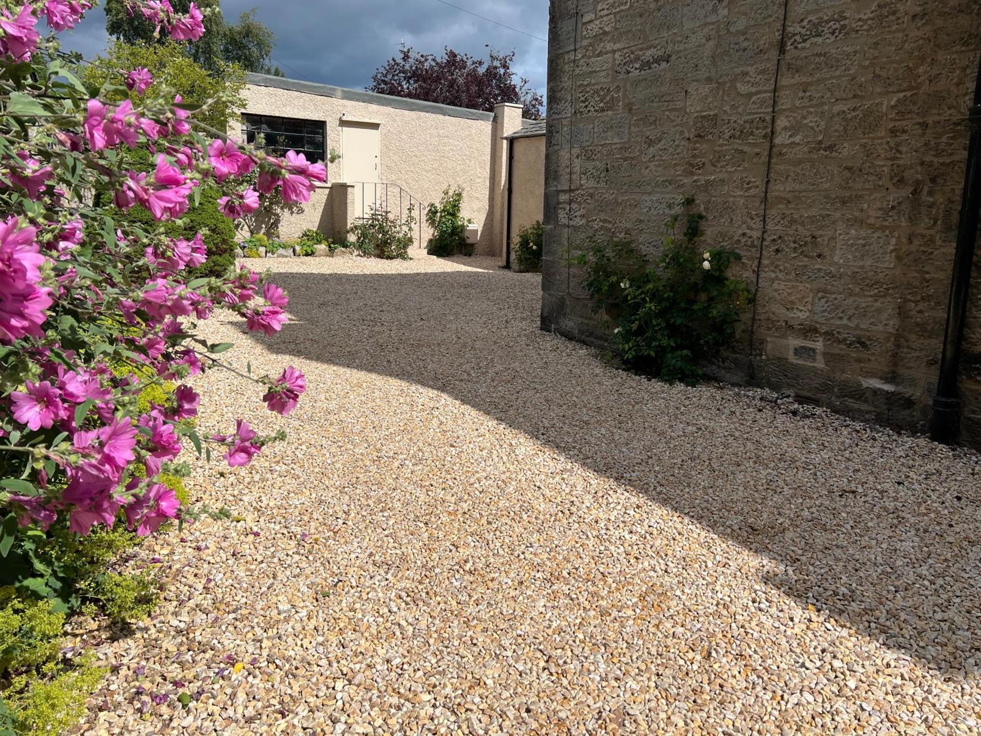 Quaint Self Contained Cottage Near Edinburgh. Loanhead Exterior photo
